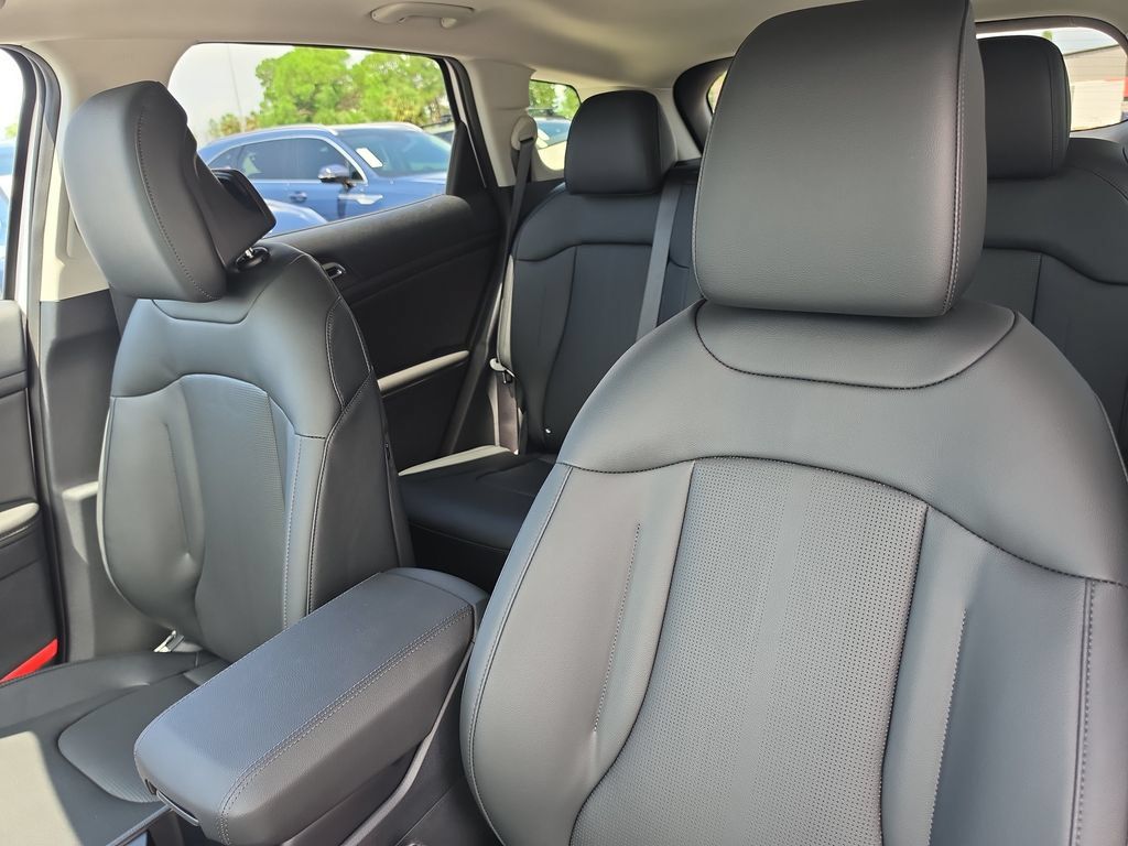 New 2027 Kia Sportage SX FWD image 22