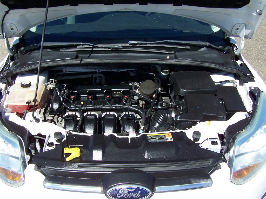 Used 2013 Ford Focus S FWD image 40