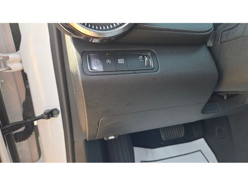 Used 2026 Chevrolet Equinox LT w/ Convenience Package II FWD image 23