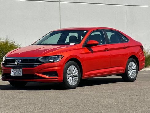 Used 2019 Volkswagen Jetta S w/ Driver Assistance Package FWD image 8
