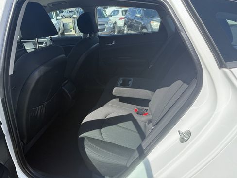 Used 2016 Kia Optima LX FWD image 14
