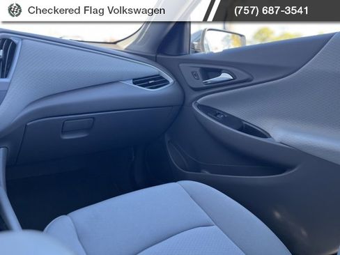 Used 2023 Chevrolet Malibu LS image 28