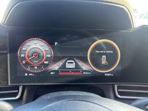 Used 2023 Hyundai Elantra SEL w/ Convenience Package FWD image 14