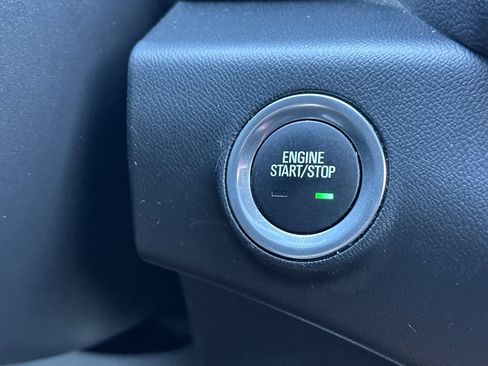 Used 2024 GMC Terrain SLT AWD/4WD image 27