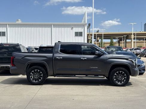 Used 2022 Toyota Tundra Limited w/ Power Package AWD/4WD image 3