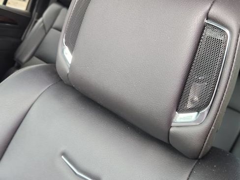 Used 2023 Cadillac Escalade ESV Luxury RWD image 24