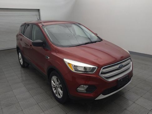 Used 2019 Ford Escape SE FWD image 13