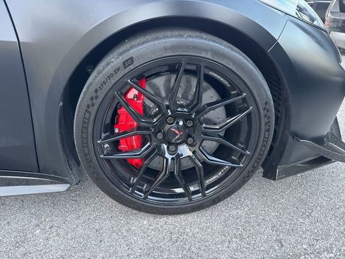 Used 2025 Chevrolet Corvette Z06 w/ Z07 Performance Package image 3