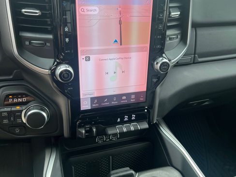 New 2026 RAM 1500 4x4 Crew Cab image 19