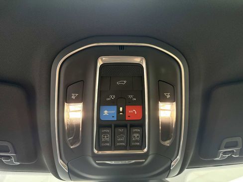 New 2026 Jeep Grand Cherokee Limited w/ Limited Altitude Package image 27