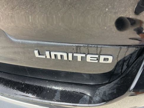 Used 2022 Jeep Grand Cherokee L Limited RWD image 6