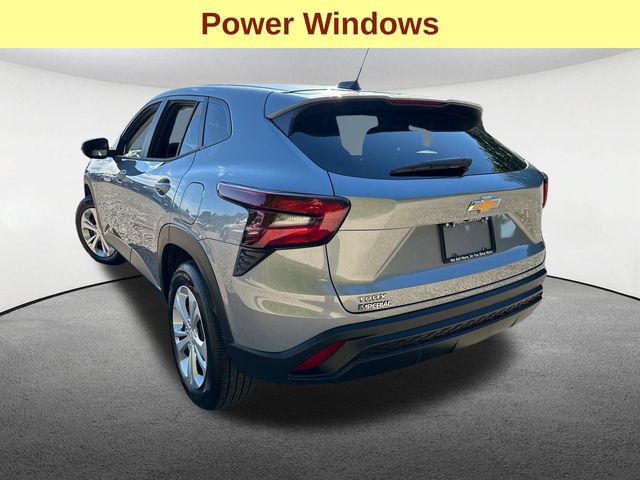 Certified 2026 Chevrolet Trax LS FWD image 10
