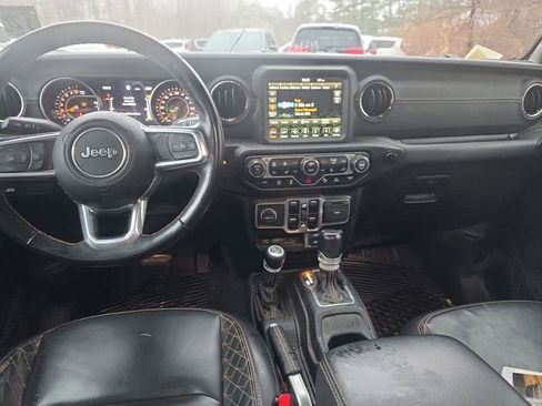 Used 2021 Jeep Gladiator Overland image 4