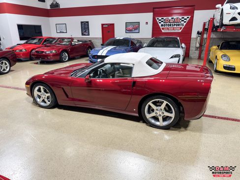 Used 2007 Chevrolet Corvette Convertible w/ Preferred Equipment Group image 39