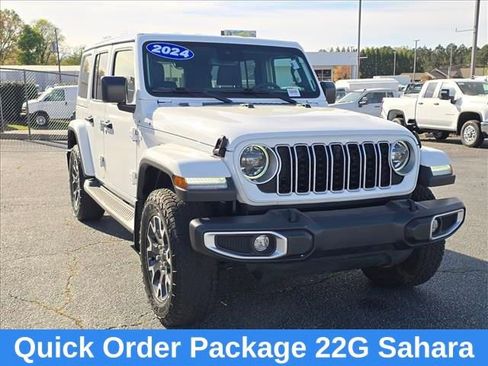 Used 2024 Jeep Wrangler Sahara w/ Technology Group image 13