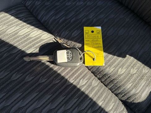 Used 2019 Toyota Tundra SR5 AWD/4WD image 32