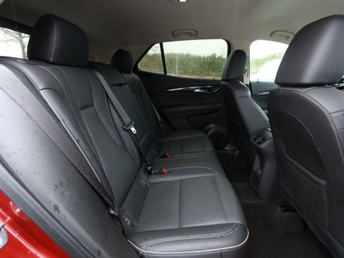 Used 2023 Buick Envision Essence image 30