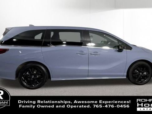 Used 2024 Honda Odyssey Sport image 9