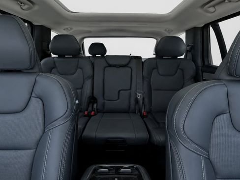 Certified 2026 Volvo XC90 B6 Ultra AWD/4WD image 17