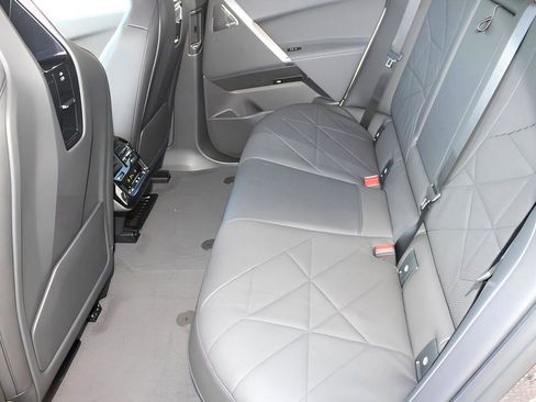 Used 2025 BMW iX M60 image 11