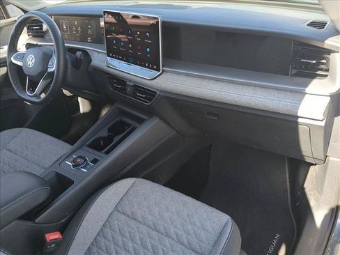 Used 2025 Volkswagen Tiguan S FWD image 21