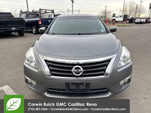 Used 2015 Nissan Altima 2.5 SV w/ Convenience Package image 9