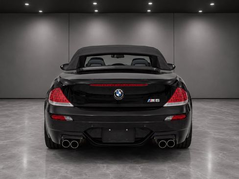 Used 2007 BMW M6 Convertible RWD image 5