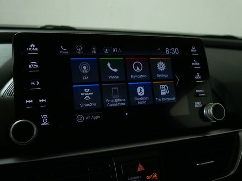 Used 2020 Honda Accord Touring image 29