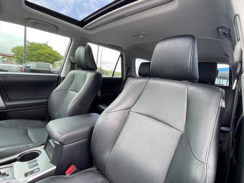 Used 2023 Toyota 4Runner Limited AWD/4WD image 22