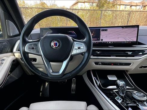 Used 2024 BMW ALPINA XB7 image 8