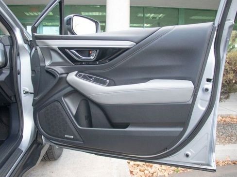 Used 2022 Subaru Outback Limited image 21