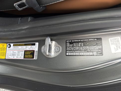 Used 2021 BMW Z4 M40i w/ Executive Package image 26