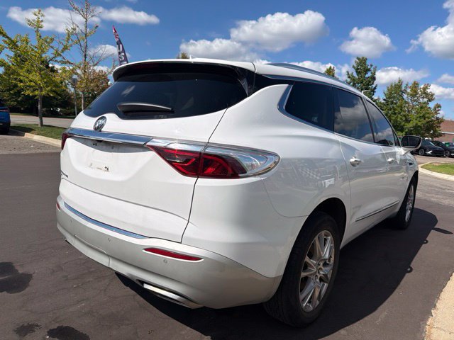 Used 2024 Buick Enclave Essence w/ Experience Buick Package AWD/4WD image 3