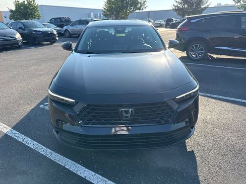 Used 2023 Honda Accord EX image 2