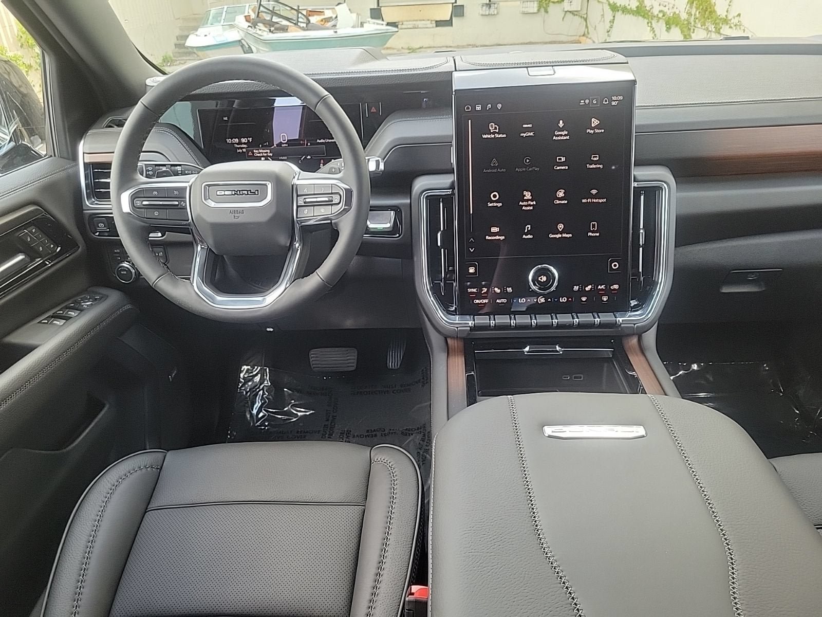 New 2026 GMC Yukon Denali w/ Sun & Power Step Package AWD/4WD image 15