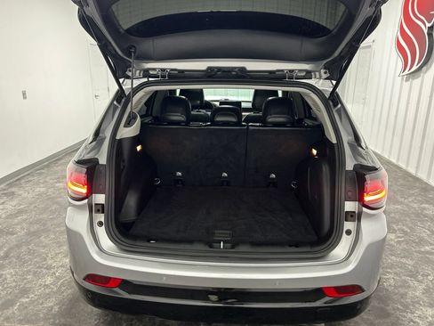 Used 2022 Jeep Compass Limited w/ Elite Group AWD/4WD image 13