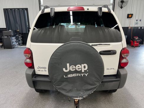 Used 2006 Jeep Liberty Sport AWD/4WD image 5