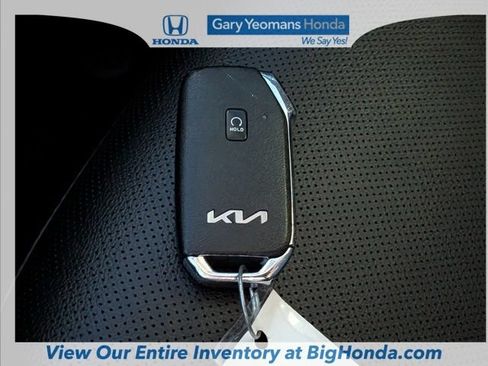 Used 2023 Kia Sportage EX FWD image 29