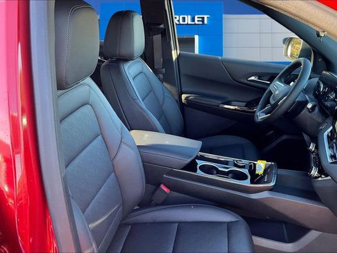 New 2026 Chevrolet Equinox LT w/ Convenience Package II image 11