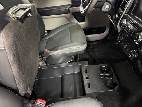 Used 2020 Ford F250 XLT image 32