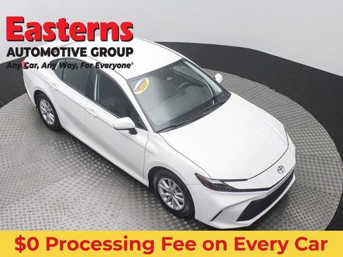 Used 2025 Toyota Camry LE FWD image 3