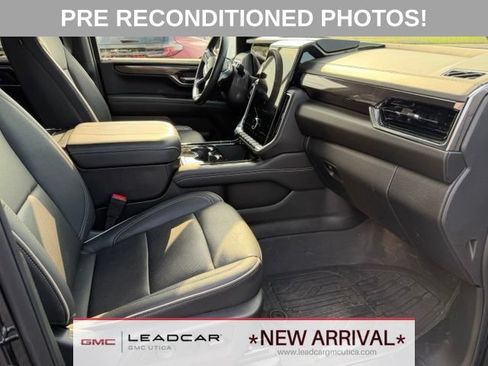 Used 2025 GMC Yukon XL Elevation w/ LPO, Get Active Package AWD/4WD image 10