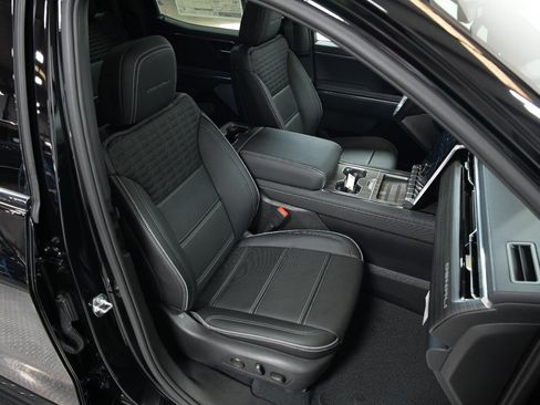 New 2025 GMC Sierra EV Denali image 18