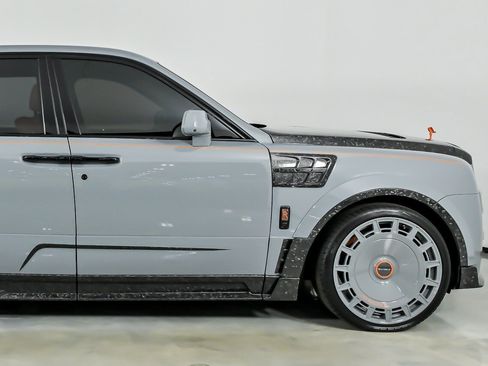Used 2023 Rolls-Royce Cullinan AWD/4WD image 16