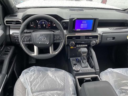 New 2025 Toyota Tacoma SR5 image 8