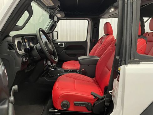 Used 2024 Jeep Wrangler Sport AWD/4WD image 33