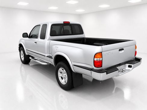Used 2001 Toyota Tacoma PreRunner RWD image 5