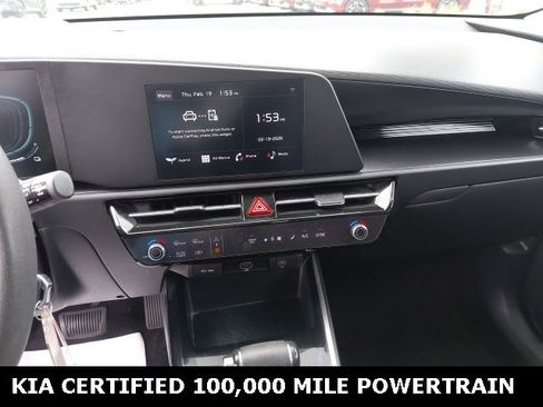 Certified 2024 Kia Niro LX image 12