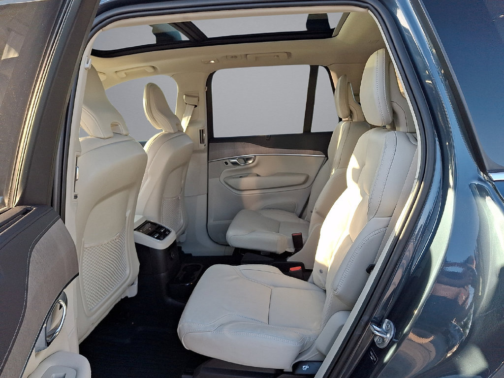 Used 2024 Volvo XC90 T8 Ultimate w/ Protection Package Premier AWD/4WD image 26