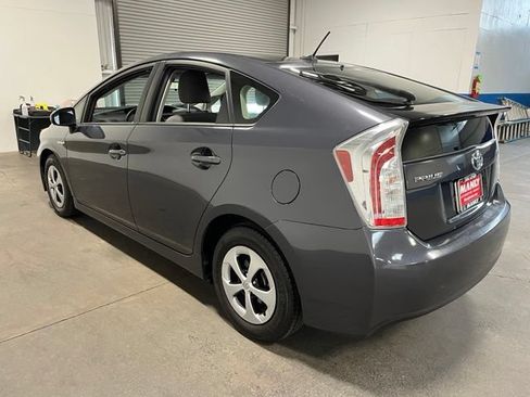 Used 2015 Toyota Prius Three FWD image 5